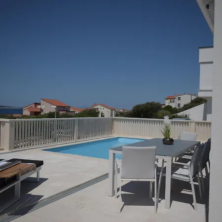 Star Villa *